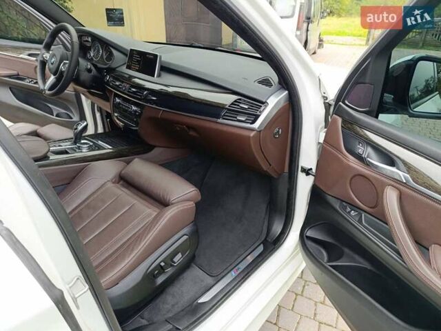 Білий БМВ Х5, об'ємом двигуна 2 л та пробігом 170 тис. км за 28900 $, фото 18 на Automoto.ua