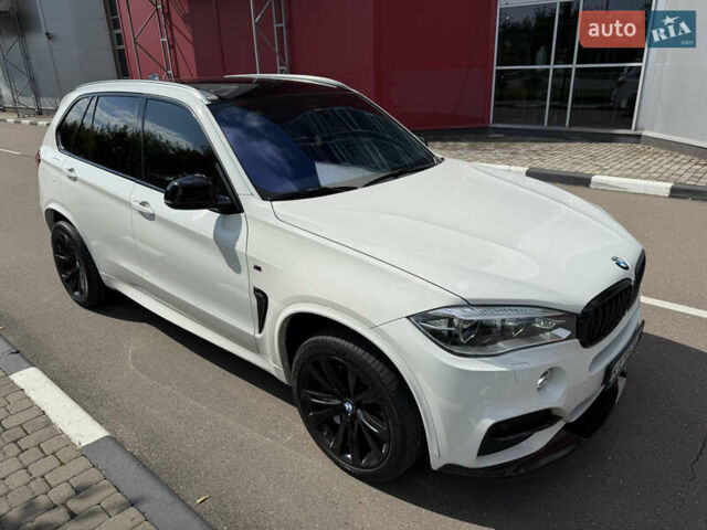 Белый БМВ Х5, объемом двигателя 3 л и пробегом 123 тыс. км за 35999 $, фото 7 на Automoto.ua