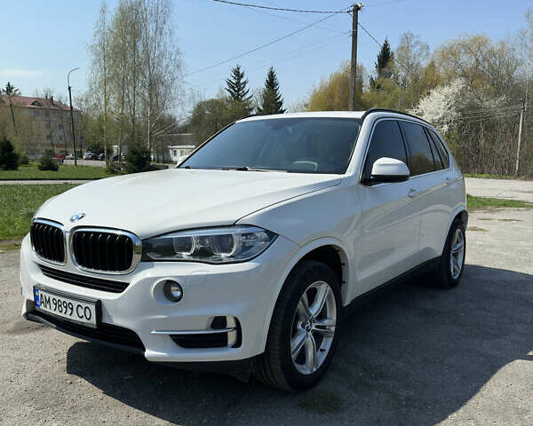 Білий БМВ Х5, об'ємом двигуна 2 л та пробігом 253 тис. км за 28950 $, фото 7 на Automoto.ua