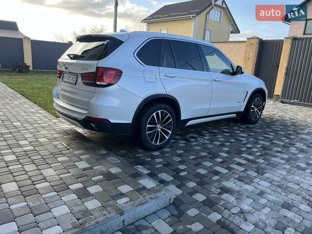 Белый БМВ Х5, объемом двигателя 2.98 л и пробегом 212 тыс. км за 22500 $, фото 3 на Automoto.ua