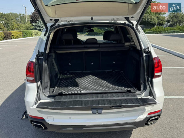 Белый БМВ Х5, объемом двигателя 2.98 л и пробегом 126 тыс. км за 26000 $, фото 43 на Automoto.ua