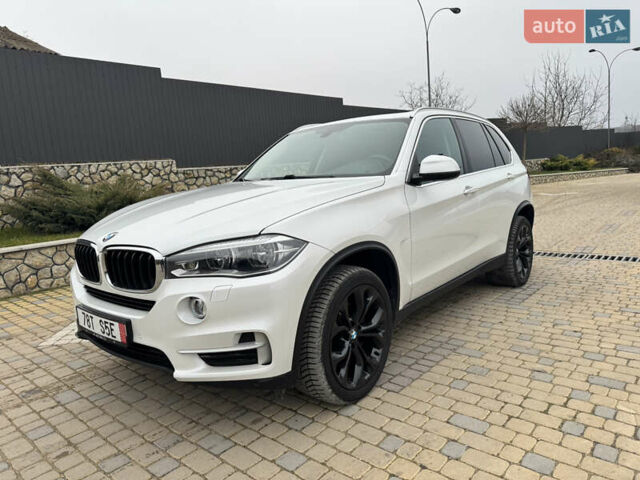 Білий БМВ Х5, об'ємом двигуна 3 л та пробігом 178 тис. км за 30500 $, фото 3 на Automoto.ua