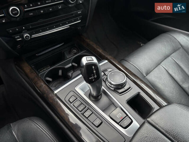 Білий БМВ Х5, об'ємом двигуна 2.98 л та пробігом 232 тис. км за 21500 $, фото 12 на Automoto.ua