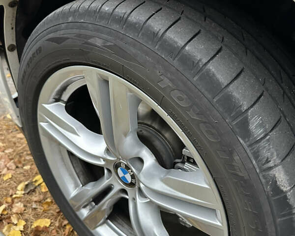 Білий БМВ Х5, об'ємом двигуна 2.99 л та пробігом 125 тис. км за 41500 $, фото 39 на Automoto.ua