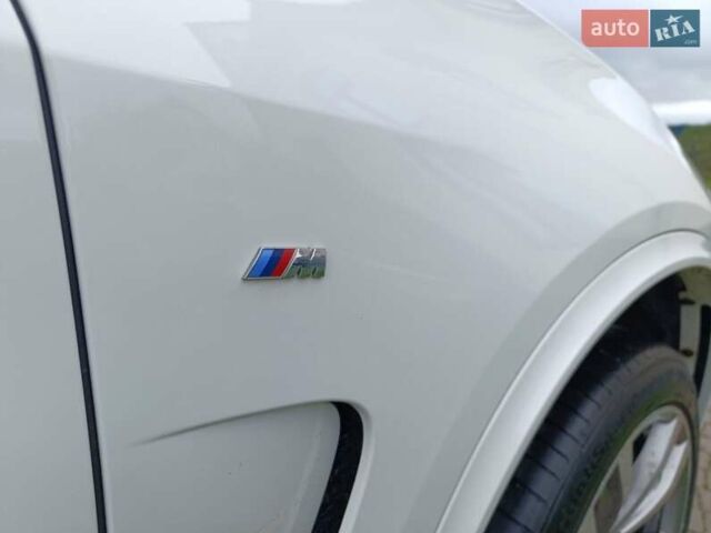 Білий БМВ Х5, об'ємом двигуна 2 л та пробігом 170 тис. км за 28900 $, фото 12 на Automoto.ua