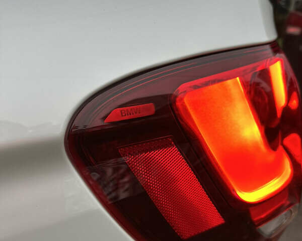 Білий БМВ Х5, об'ємом двигуна 2.99 л та пробігом 125 тис. км за 41500 $, фото 30 на Automoto.ua