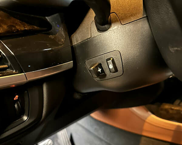 Білий БМВ Х5, об'ємом двигуна 2.99 л та пробігом 125 тис. км за 41500 $, фото 54 на Automoto.ua