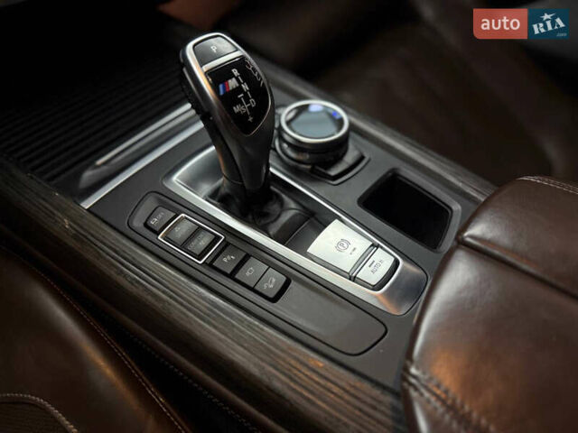 Белый БМВ Х5, объемом двигателя 3 л и пробегом 202 тыс. км за 29000 $, фото 26 на Automoto.ua