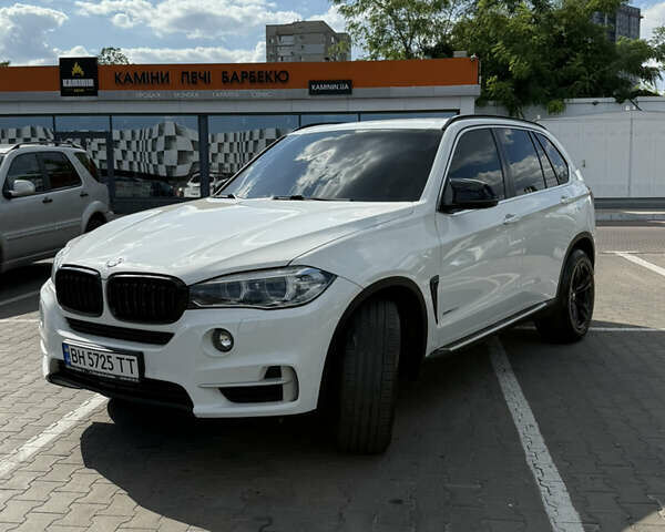 Белый БМВ Х5, объемом двигателя 2.99 л и пробегом 280 тыс. км за 25900 $, фото 20 на Automoto.ua