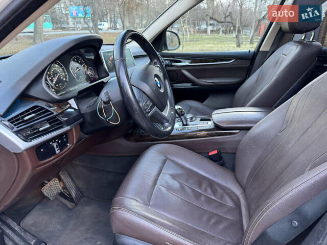 Белый БМВ Х5, объемом двигателя 2.98 л и пробегом 158 тыс. км за 21999 $, фото 12 на Automoto.ua