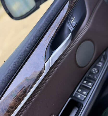 БМВ Х5 2015 в Днепре (Днепропетровске) на Automoto.ua Белый БМВ Х5, объемом двигателя 3 л и пробегом 225 тыс. км за 22000 $, фото 22 на Automoto.ua