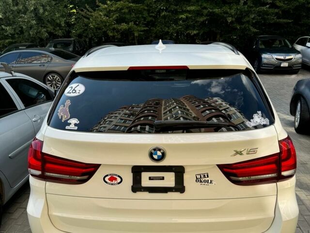 Белый БМВ Х5, объемом двигателя 3 л и пробегом 160 тыс. км за 21300 $, фото 5 на Automoto.ua
