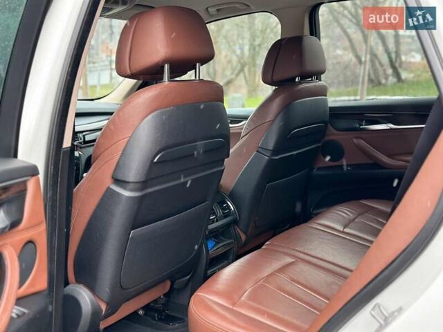 Белый БМВ Х5, объемом двигателя 2 л и пробегом 149 тыс. км за 29990 $, фото 20 на Automoto.ua