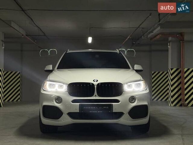 Білий БМВ Х5, об'ємом двигуна 3 л та пробігом 103 тис. км за 37500 $, фото 1 на Automoto.ua