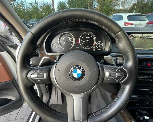 Білий БМВ Х5, об'ємом двигуна 2.98 л та пробігом 204 тис. км за 17300 $, фото 15 на Automoto.ua