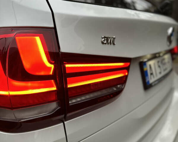 Білий БМВ Х5, об'ємом двигуна 2.99 л та пробігом 125 тис. км за 41500 $, фото 35 на Automoto.ua