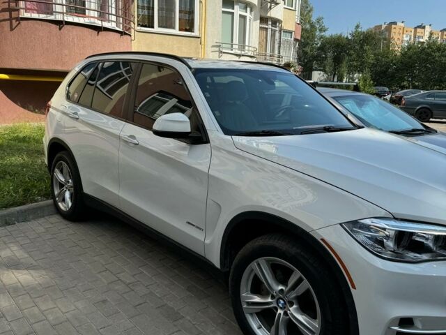 Белый БМВ Х5, объемом двигателя 3 л и пробегом 160 тыс. км за 21300 $, фото 4 на Automoto.ua