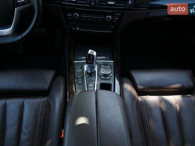 Белый БМВ Х5, объемом двигателя 3 л и пробегом 119 тыс. км за 38300 $, фото 13 на Automoto.ua