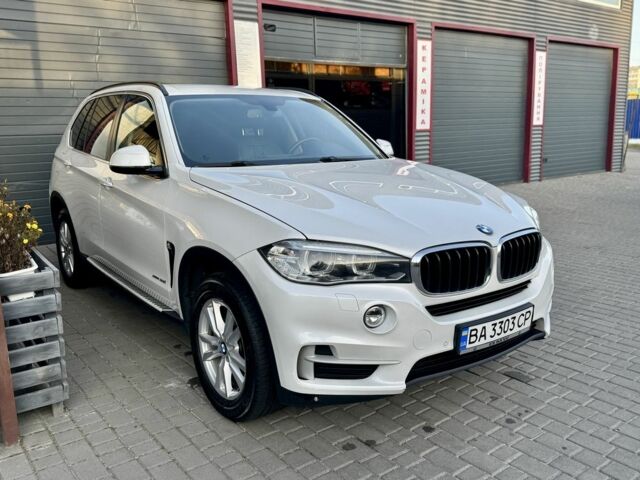 Белый БМВ Х5, объемом двигателя 2.5 л и пробегом 208 тыс. км за 23200 $, фото 6 на Automoto.ua