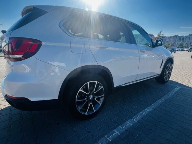 Білий БМВ Х5, об'ємом двигуна 2 л та пробігом 185 тис. км за 26000 $, фото 4 на Automoto.ua