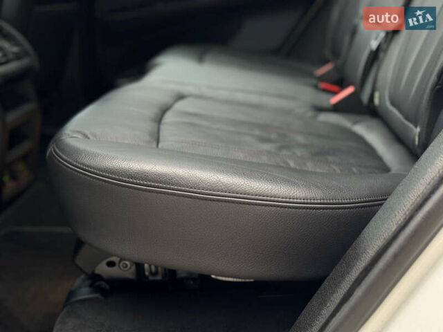 Белый БМВ Х5, объемом двигателя 3 л и пробегом 308 тыс. км за 27999 $, фото 49 на Automoto.ua