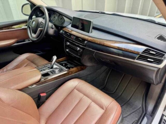 Белый БМВ Х5, объемом двигателя 3 л и пробегом 119 тыс. км за 9800 $, фото 11 на Automoto.ua