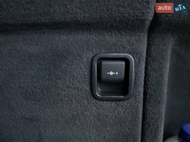 Белый БМВ Х5, объемом двигателя 2.99 л и пробегом 170 тыс. км за 32500 $, фото 22 на Automoto.ua