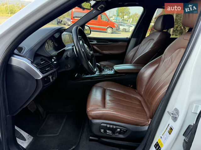 Білий БМВ Х5, об'ємом двигуна 4.39 л та пробігом 204 тис. км за 23500 $, фото 15 на Automoto.ua