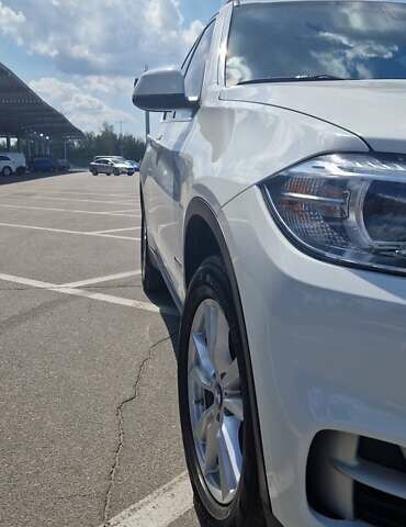 Білий БМВ Х5, об'ємом двигуна 2.98 л та пробігом 102 тис. км за 26500 $, фото 9 на Automoto.ua
