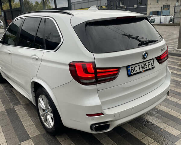 Білий БМВ Х5, об'ємом двигуна 2.99 л та пробігом 238 тис. км за 31000 $, фото 5 на Automoto.ua