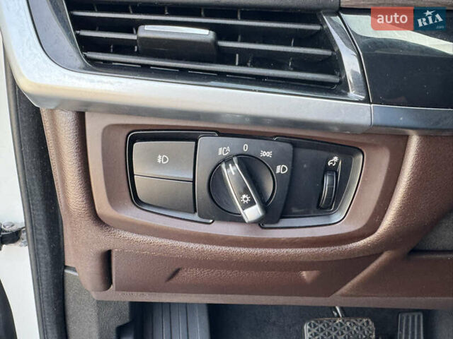 Белый БМВ Х5, объемом двигателя 2.98 л и пробегом 126 тыс. км за 26000 $, фото 27 на Automoto.ua