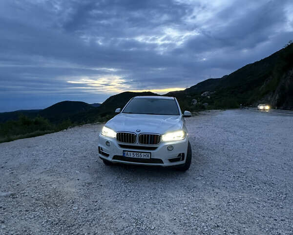 Білий БМВ Х5, об'ємом двигуна 2.99 л та пробігом 125 тис. км за 41500 $, фото 59 на Automoto.ua