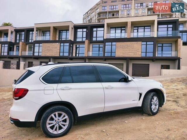 Белый БМВ Х5, объемом двигателя 2.98 л и пробегом 83 тыс. км за 26000 $, фото 1 на Automoto.ua
