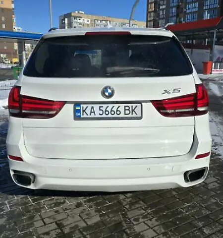 Белый БМВ Х5, объемом двигателя 2.98 л и пробегом 102 тыс. км за 24000 $, фото 2 на Automoto.ua