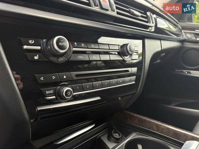 Білий БМВ Х5, об'ємом двигуна 2.98 л та пробігом 232 тис. км за 21500 $, фото 10 на Automoto.ua