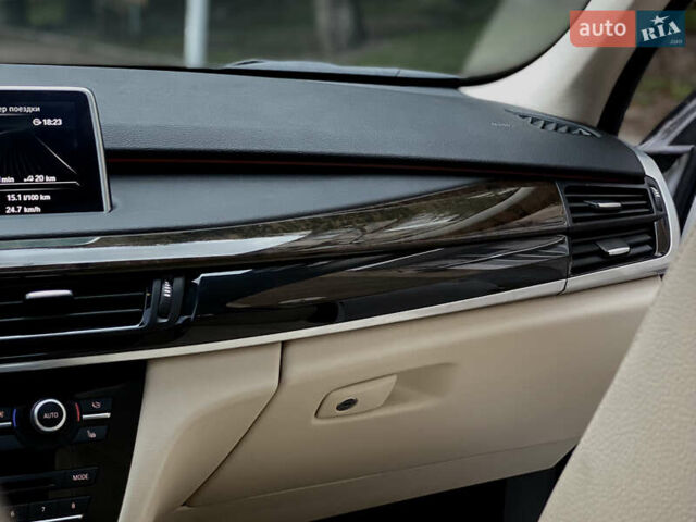 Білий БМВ Х5, об'ємом двигуна 3 л та пробігом 65 тис. км за 23800 $, фото 25 на Automoto.ua