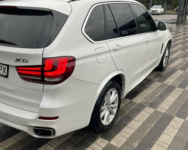 Білий БМВ Х5, об'ємом двигуна 2.99 л та пробігом 238 тис. км за 31000 $, фото 7 на Automoto.ua