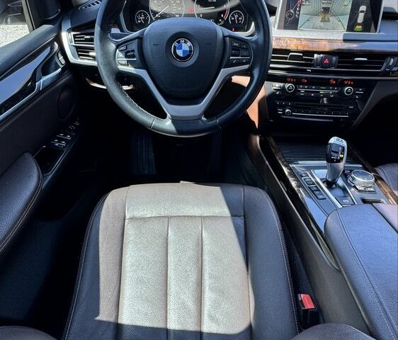 Белый БМВ Х5, объемом двигателя 3 л и пробегом 177 тыс. км за 27800 $, фото 18 на Automoto.ua