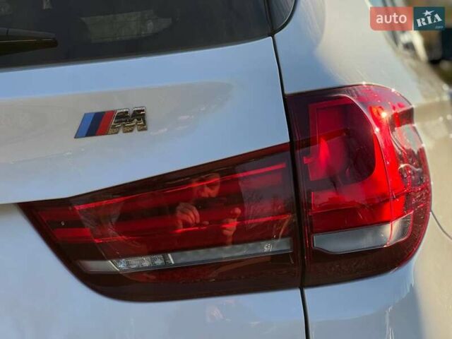 Белый БМВ Х5, объемом двигателя 2.99 л и пробегом 285 тыс. км за 24000 $, фото 11 на Automoto.ua