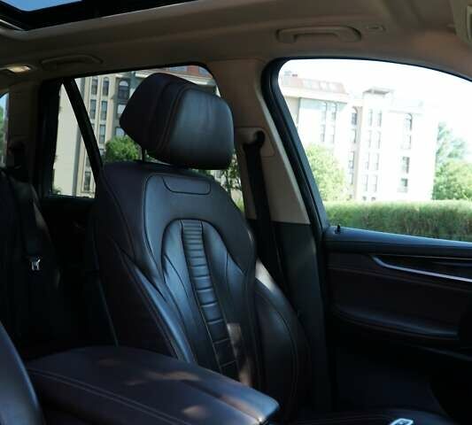 Белый БМВ Х5, объемом двигателя 3 л и пробегом 119 тыс. км за 38300 $, фото 15 на Automoto.ua