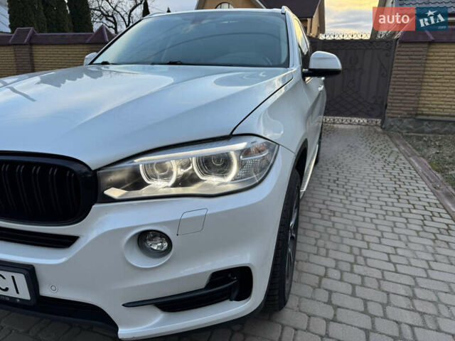 Белый БМВ Х5, объемом двигателя 2.98 л и пробегом 158 тыс. км за 21999 $, фото 3 на Automoto.ua