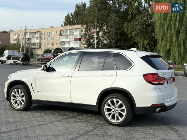 Білий БМВ Х5, об'ємом двигуна 2 л та пробігом 230 тис. км за 18500 $, фото 6 на Automoto.ua