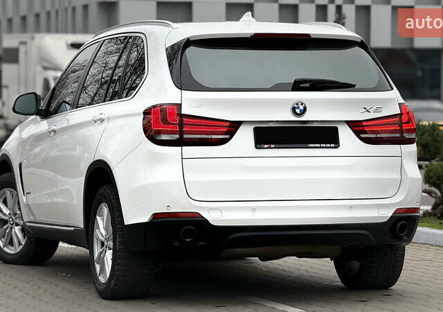 Белый БМВ Х5, объемом двигателя 2 л и пробегом 131 тыс. км за 25000 $, фото 3 на Automoto.ua