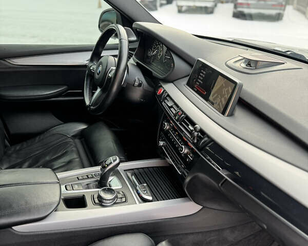 Белый БМВ Х5, объемом двигателя 3 л и пробегом 180 тыс. км за 33000 $, фото 29 на Automoto.ua