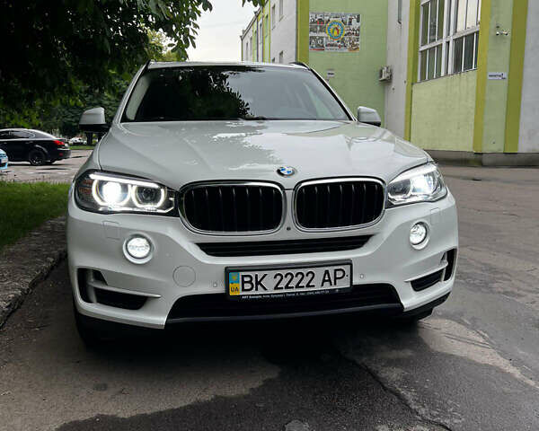 Белый БМВ Х5, объемом двигателя 2 л и пробегом 189 тыс. км за 27500 $, фото 1 на Automoto.ua
