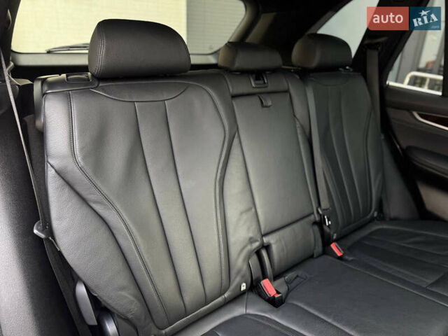 Белый БМВ Х5, объемом двигателя 3 л и пробегом 308 тыс. км за 27999 $, фото 31 на Automoto.ua