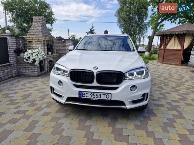 Белый БМВ Х5, объемом двигателя 2.98 л и пробегом 198 тыс. км за 19300 $, фото 11 на Automoto.ua