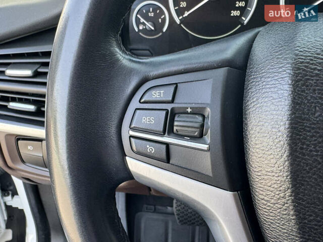 Белый БМВ Х5, объемом двигателя 2.98 л и пробегом 126 тыс. км за 26000 $, фото 22 на Automoto.ua