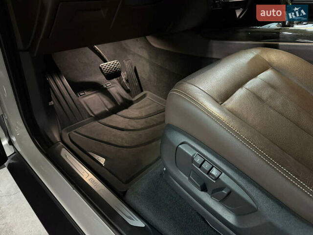 БМВ Х5 2015 в Днепре (Днепропетровске) на Automoto.ua Белый БМВ Х5, объемом двигателя 2 л и пробегом 159 тыс. км за 24800 $, фото 8 на Automoto.ua