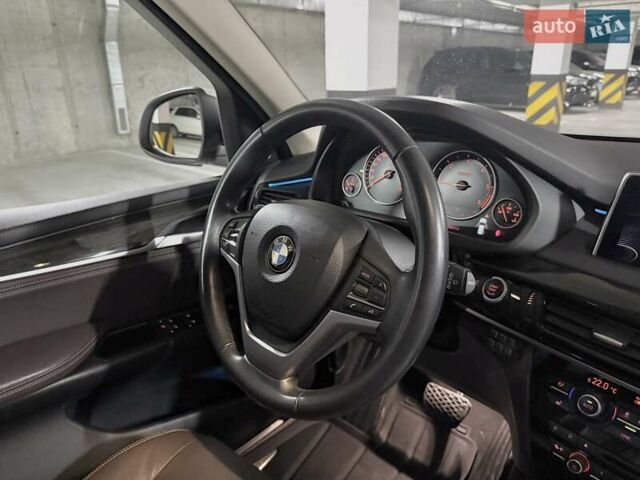Білий БМВ Х5, об'ємом двигуна 2 л та пробігом 155 тис. км за 24100 $, фото 35 на Automoto.ua